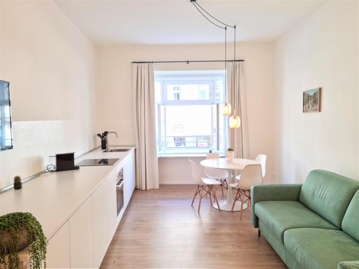 Rosa Apartment With Parking Historic City Center เมราโน ภายนอก รูปภาพ